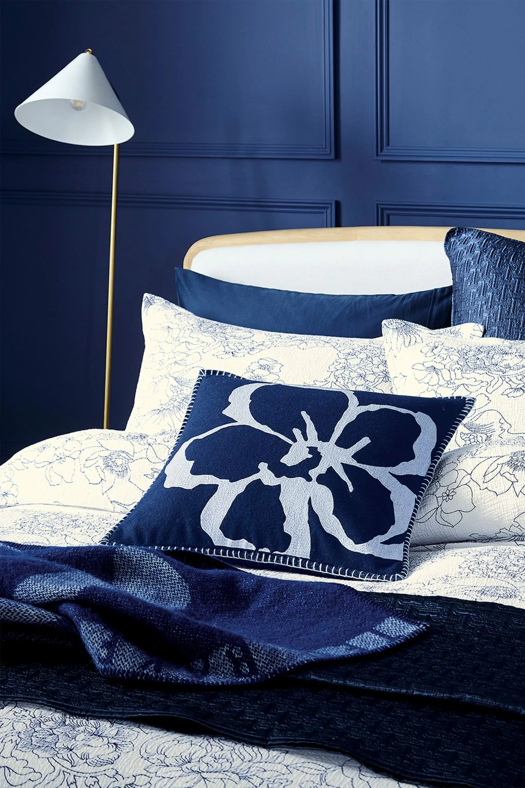 Ted Baker Linear Floral Duvet Cover - Image 3