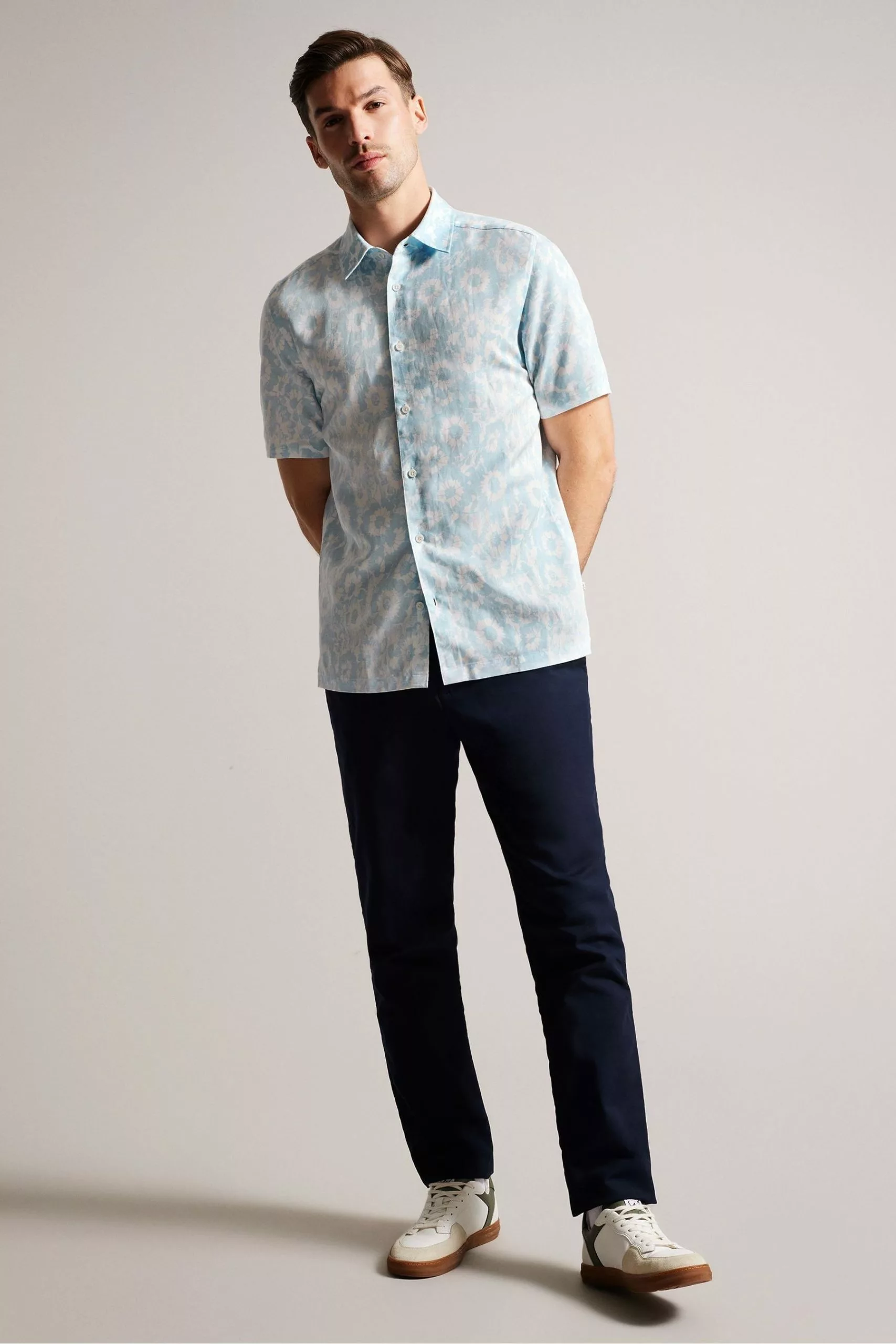Ted Baker Blue Flaisby Short Sleeved Linen Blend Floral Print Shirt - Image 3