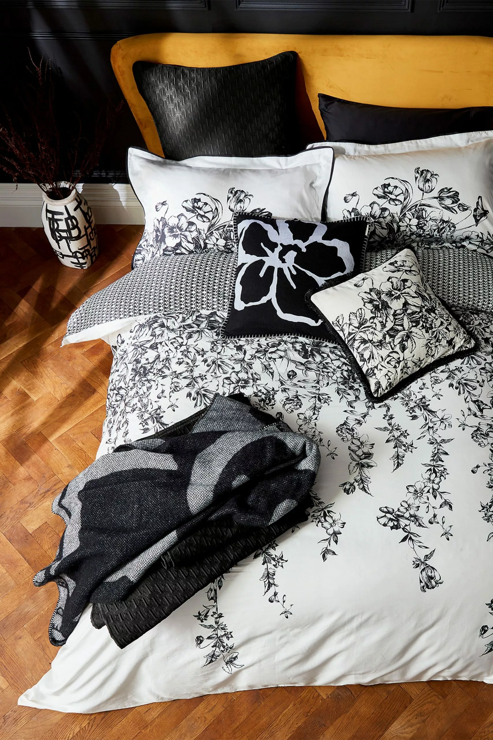 Ted Baker Elegance Cushion - Image 3