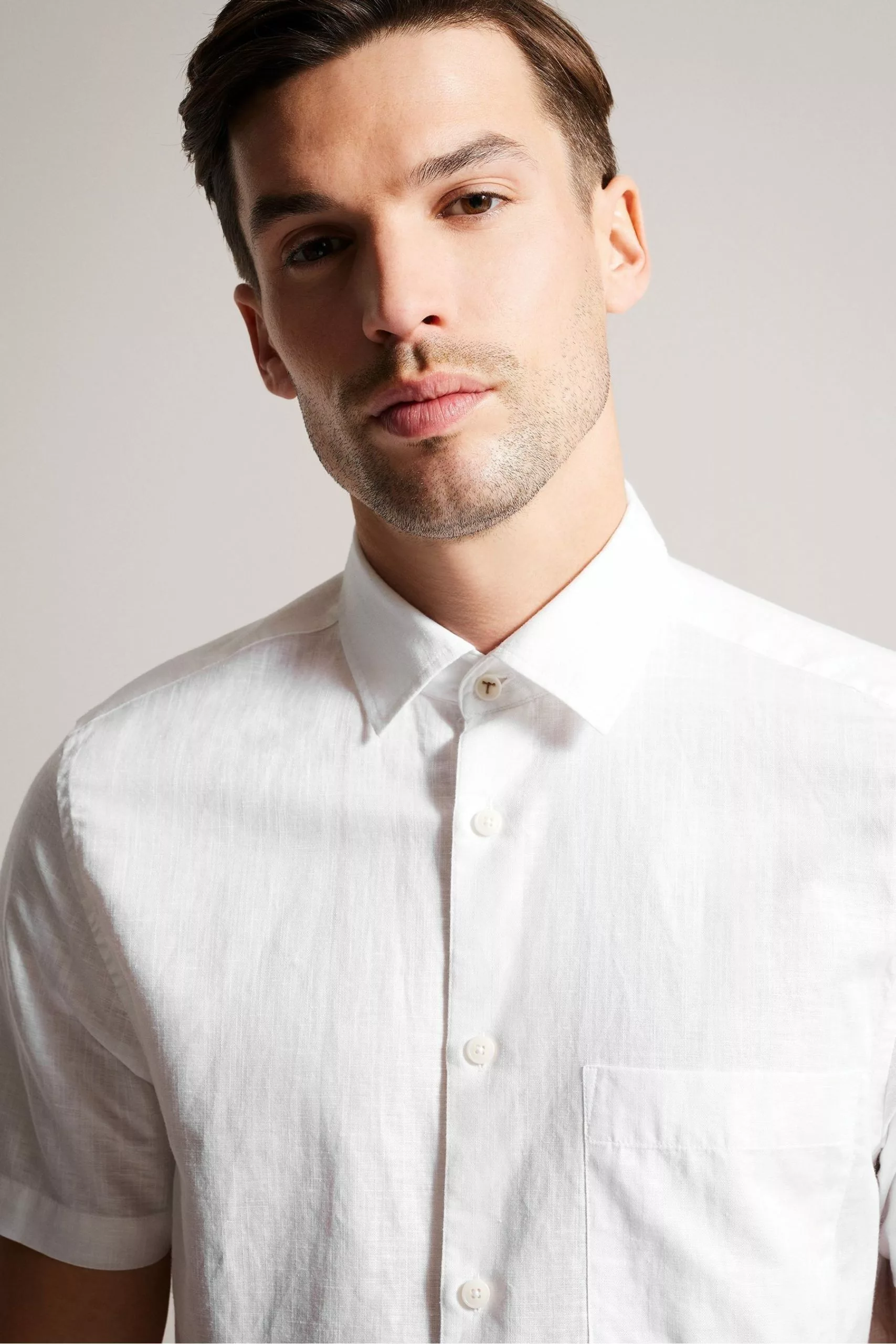 Ted Baker White Kingfrd Short Sleeve Linen Shirt - Image 4